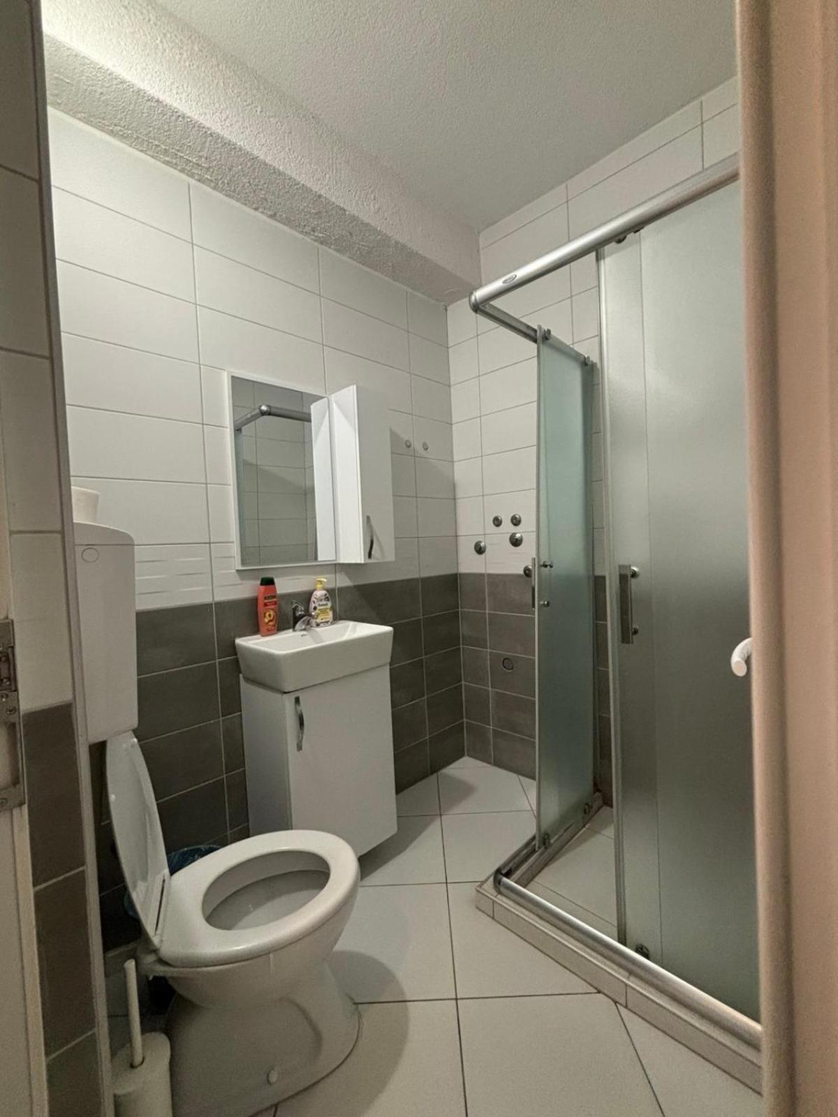 Luna Apartments ゲヴゲリヤ エクステリア 写真