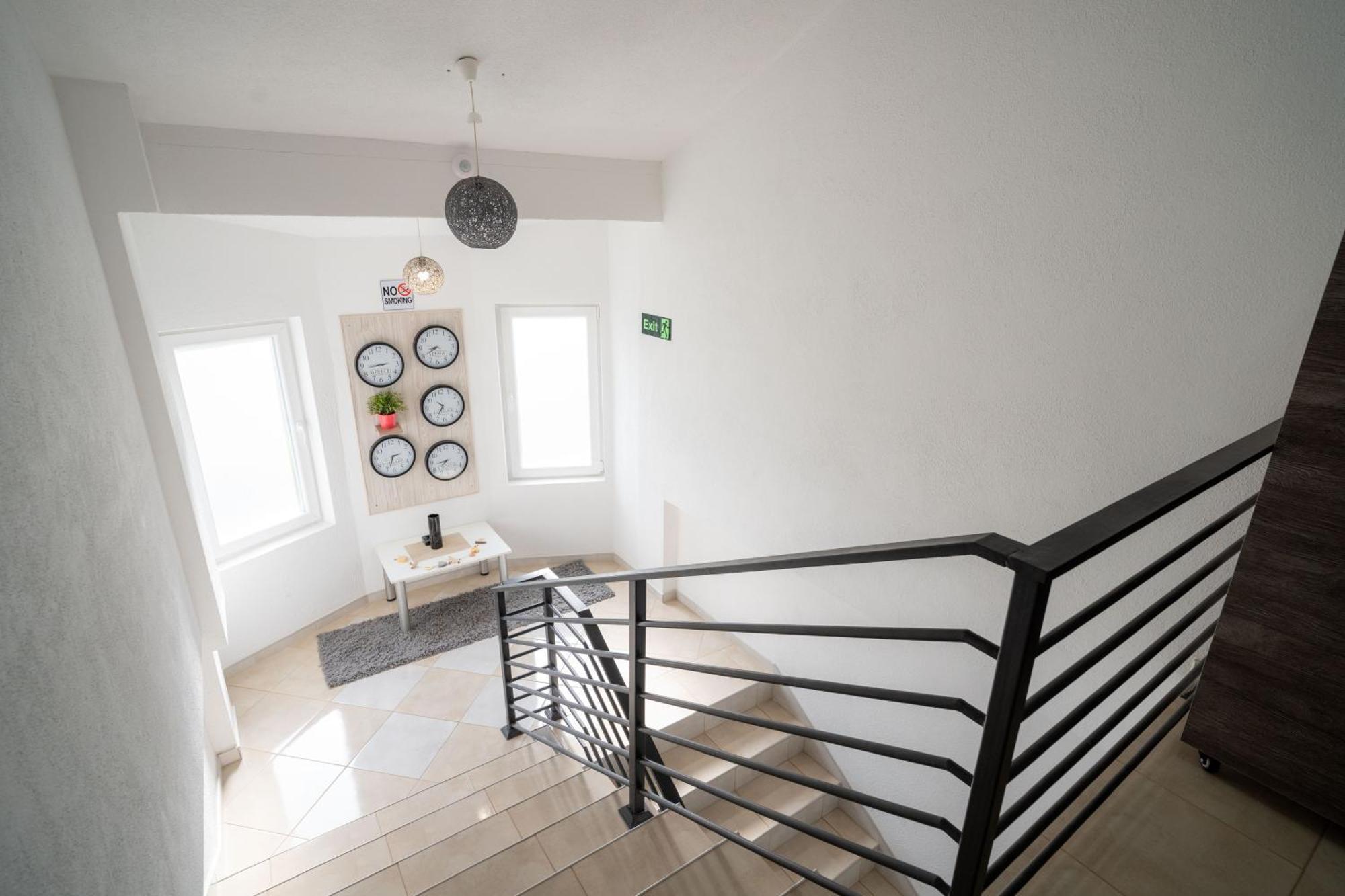 Luna Apartments ゲヴゲリヤ エクステリア 写真