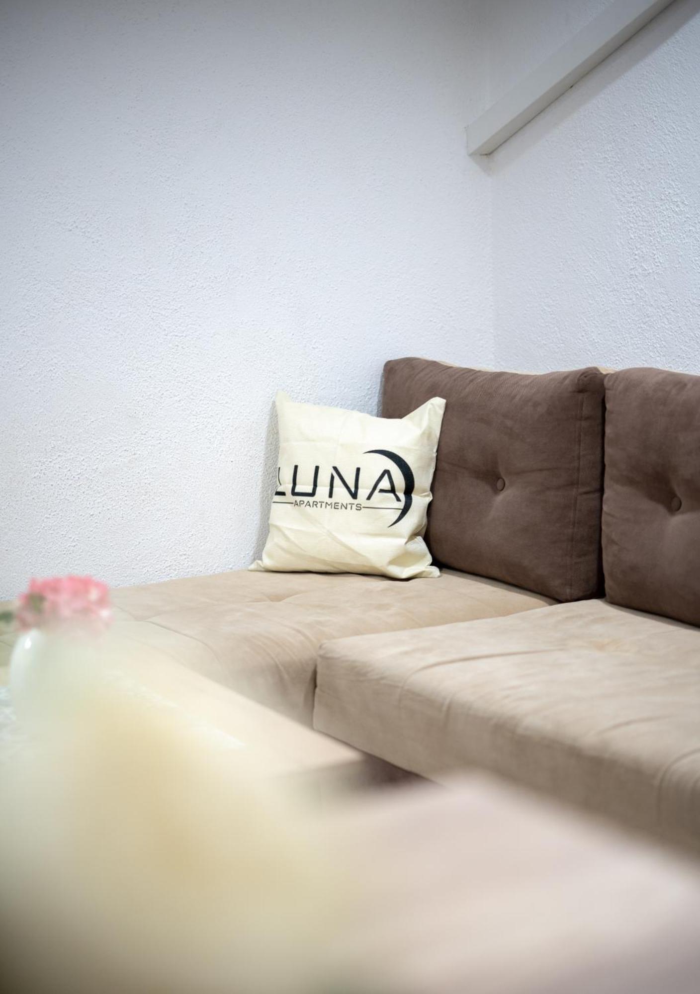 Luna Apartments ゲヴゲリヤ エクステリア 写真