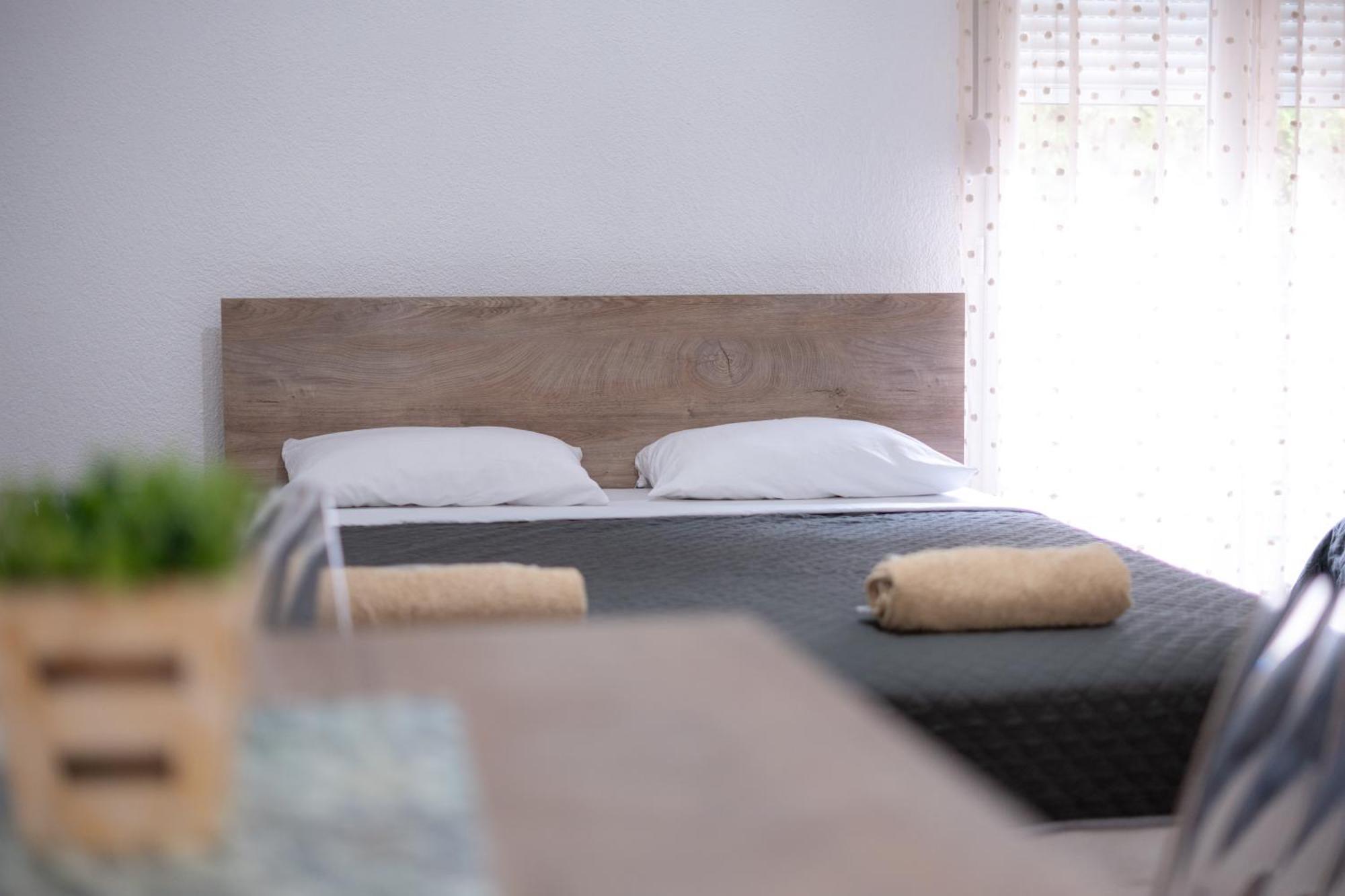 Luna Apartments ゲヴゲリヤ エクステリア 写真